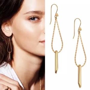 Stella & Dot Rebel Drop Earrings - Gold. New, never worn.